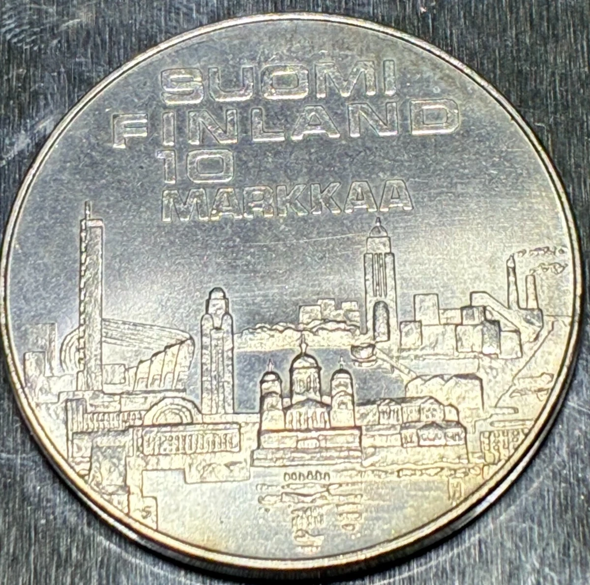 1971年(55年前)フィンランド 都市景観とトラック上のランナーの銀貨 1971 Finland Coins for sale | eBay