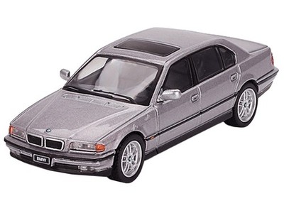 BMW 750IL ASPEN SILVER 1/64 DIECAST MODEL CAR BY MINI GT MGT00792