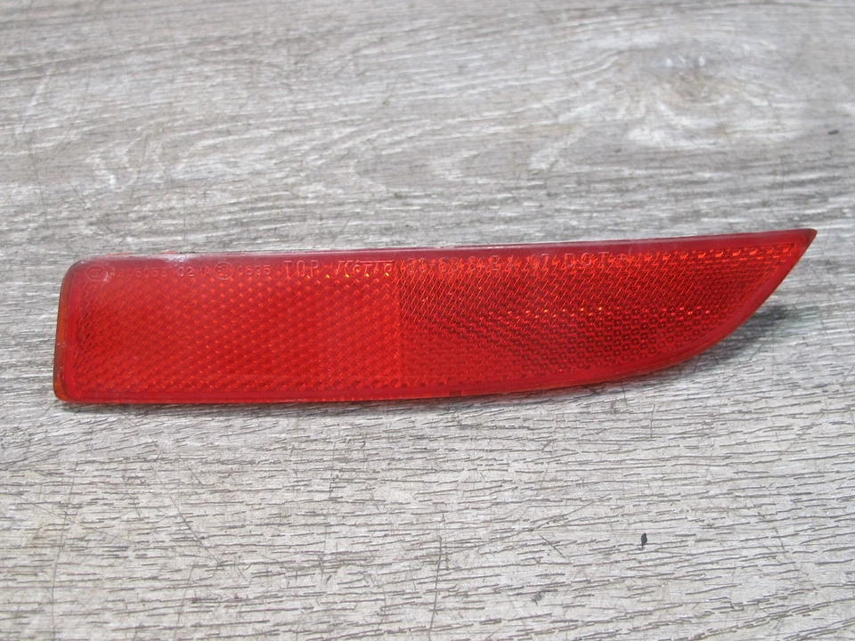 10-15 LEXUS IS350 IS250 CONVERTIBLE JUEGO DE 2 PARACHOQUES TRASERO LUZ MARCADORA LATERAL OEM Foto 3 de 4