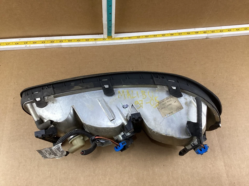 1997-2005 Chevrolet Malibu Front Left Driver Side Headlight Assembly OEM - Image 3 of 4