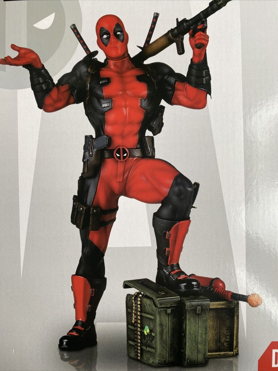 Marvel Gentle Giant DEADPOOL Collectors Gallery Statue 1/8 Marvel Gentle Giant DEADPOOL Collectors Gallery Statue 1/8
