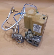 TESTED!  Honeywell SV9502H1706 SmartValve HVAC w/ Flame Rod Assembly 