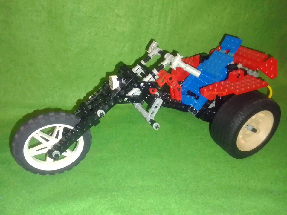 LEGO Technic 8857 Street Chopper / Trike, photo 1 sur 3