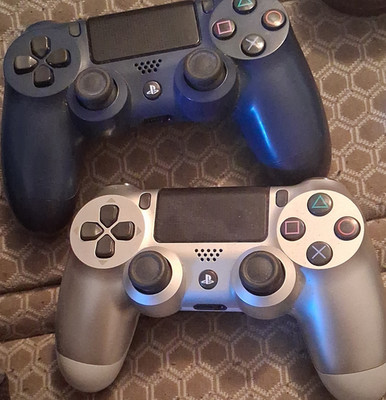 Sony DualShock 4 Wireless PS4 Controller Lot of 2 Built-In Touchpad Blue/Silver