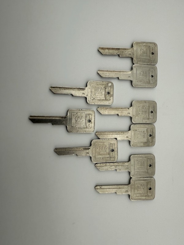 Lot of 9 Vintage GM Key Blanks “Mark of Excellence” Uncut USA Originals
