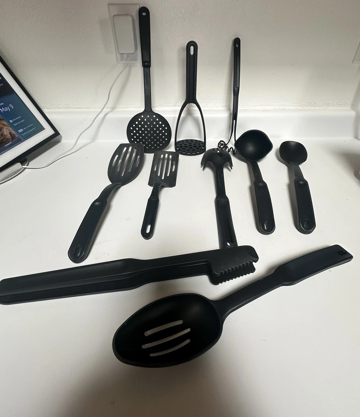 Pampered Chef 10 Pc. Black Nylon Kitchen Utensil Set Tongs Whisk Masher Skimmer
Opens in a new windo