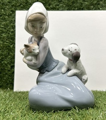 リヤドロ LLADRO 5032 少女と猫と犬 Little Friskies Lladro 