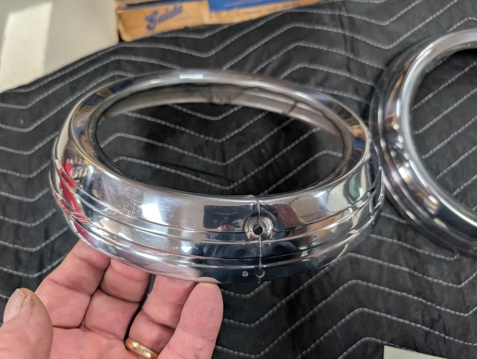 Nuevo de Lote Antiguo 1954 Oldsmobile Biseles de Faros Super 88 98 Anillos de Faros Deluxe Olds Foto 4 de 4