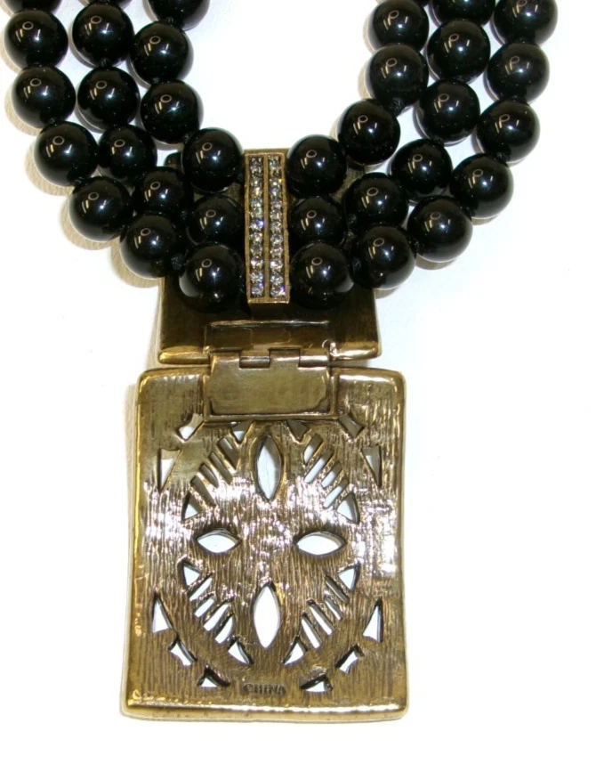 Heidi Daus Triple Negro Hilo Distintivo Collar Cristal Gota Hebilla Potenciador Foto 4 de 4