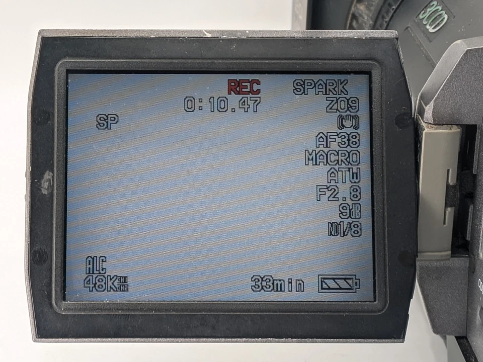 Panasonic AG-DVX100A MiniDV 3CCD Camcorder DVX100A working 1167 hour - Image 4 of 4