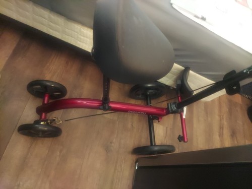 Smooth Knee Sccotter