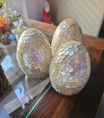 Pier 1 Import 3 set Easter Egg Table Top Glitter Cream Gold Pearlescent 6x4'' New
