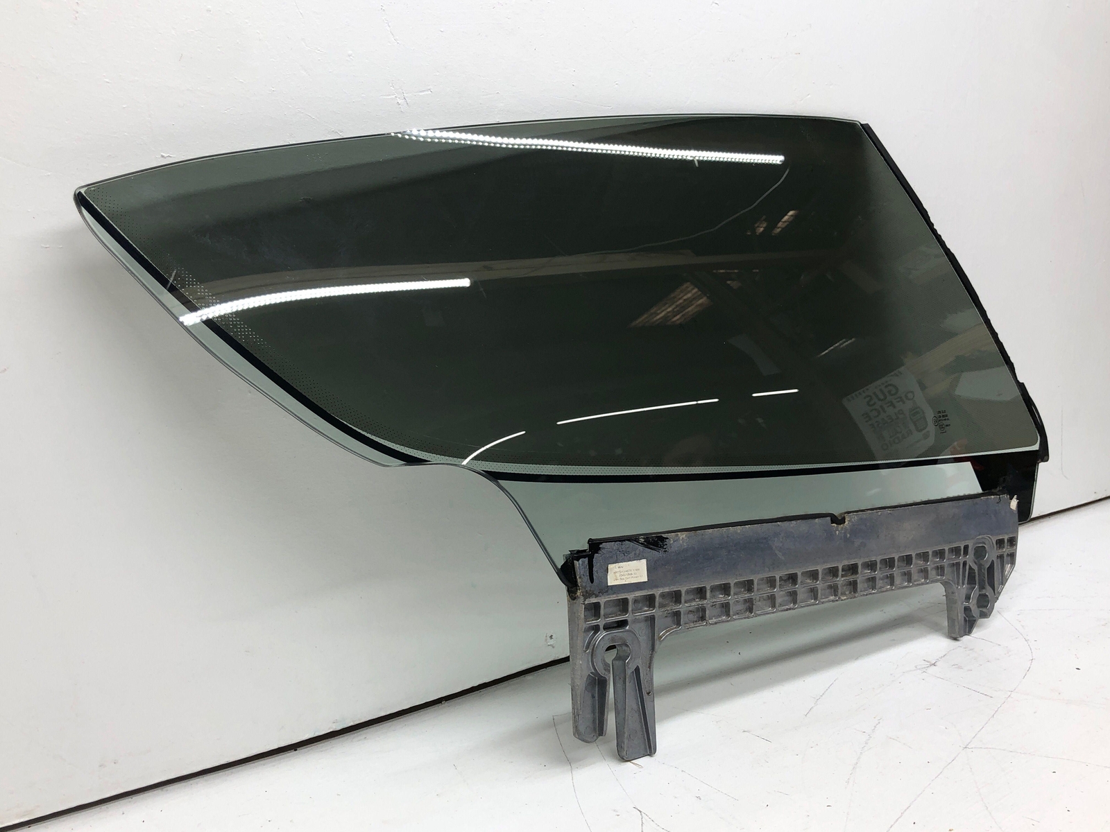 2010-2020 ASTON MARTIN RAPIDE REAR RIGHT DOOR GLASS WINDOW ONLY OEM