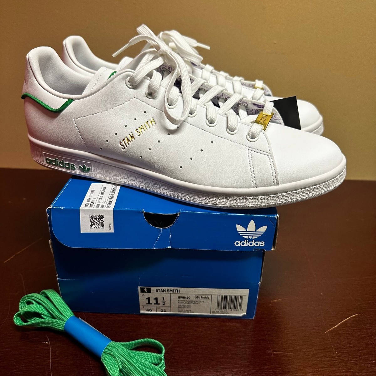 Adidas Originals Mens White Stan Smith GW0490 Low Top Lace Up