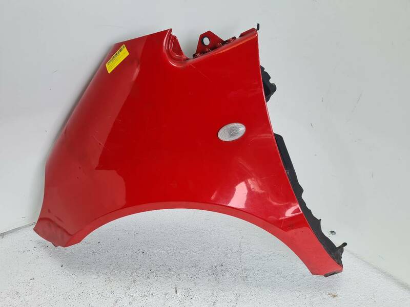 880051402 linker frontflügel für MERCEDES CLASE A (W168) 160 1997 