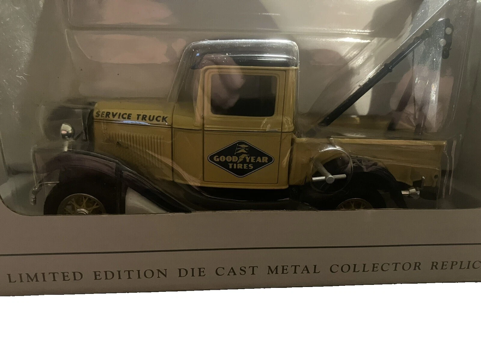 SpecCast Contemporary Manufacture Diecast Tow Trucks