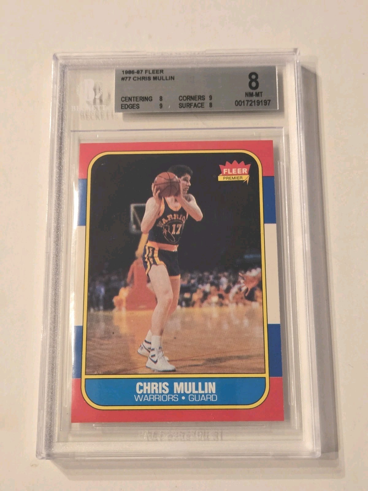 1986-87 Fleer Chris Mullin Rookie RC #77 Warriors PSA 8