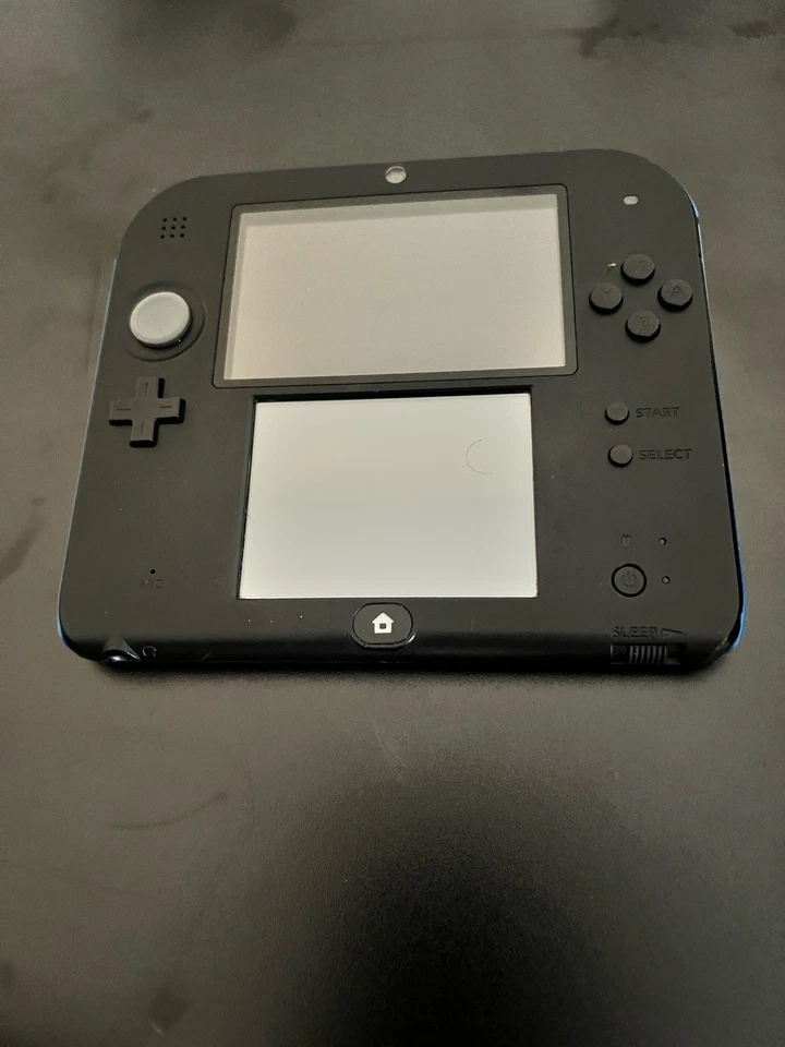 Nintendo 2DS Handheld with R4 Card [2000+ Games] - Image 4 of 4