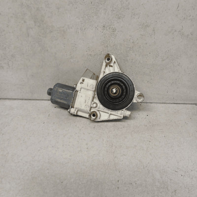 0130822443 Heckscheibenmotor. Links MERCEDES-BENZ Classe E (W/S212) 200 Ber
