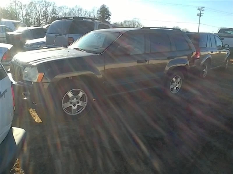 Husillo/nudillo delantero del conductor excluyendo SRT8 para Jeep Grand Cherokee 05-10 OEM Foto 3 de 4