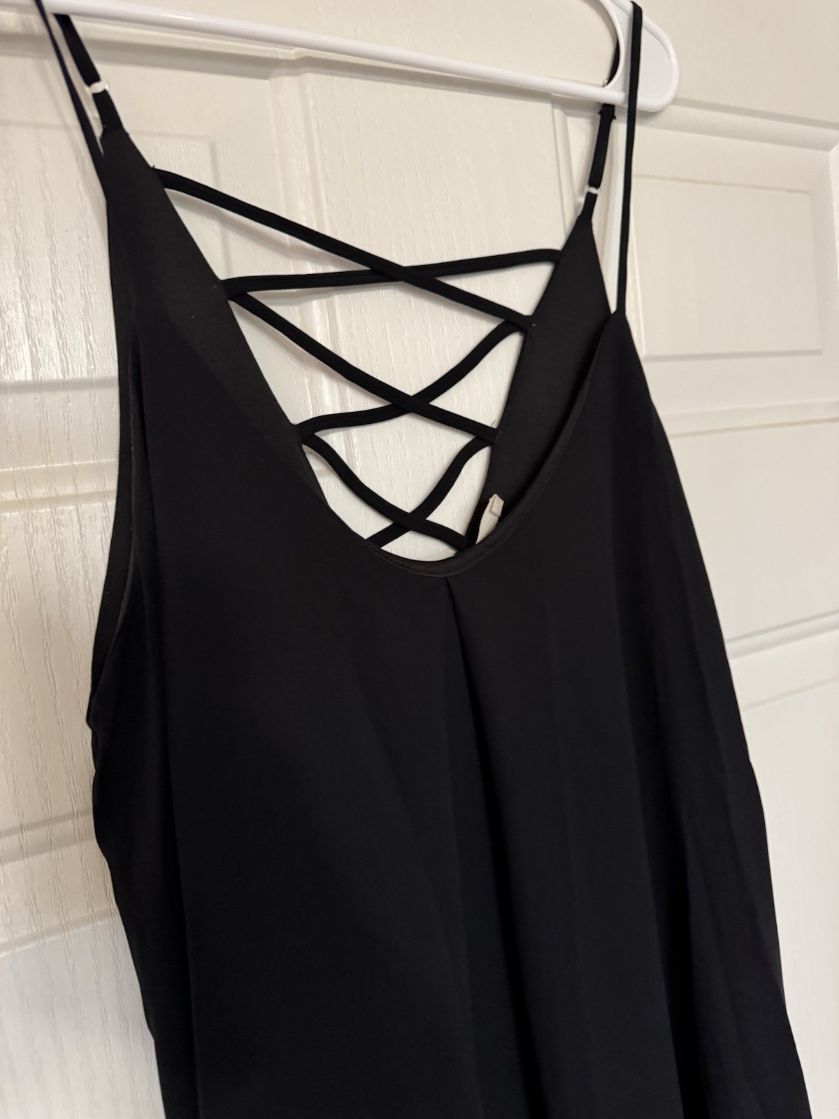 NWOT Everly Black Mini Loose Slip Dress Sleeveless Strappy Back Lined S