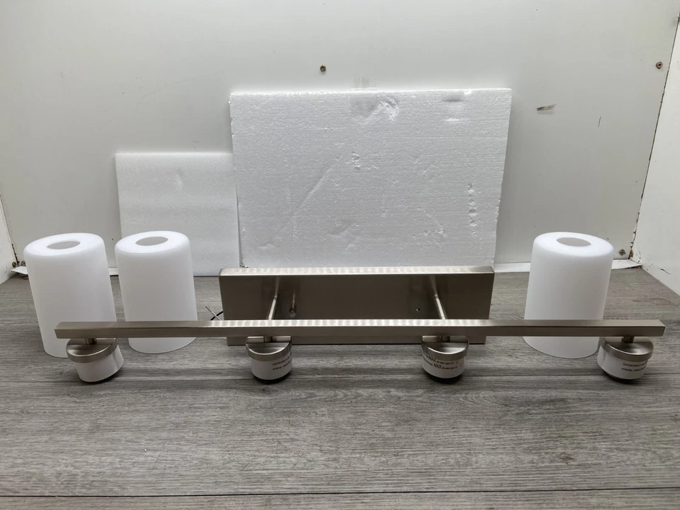 AFX  LEOV3109MBSN LEO  4 Light 31 inch Vanity Light Wall Light READ** - Image 3 of 3