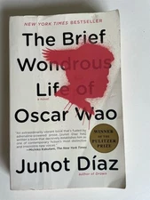 The Brief Wondrous Life of Oscar Wao by Junot Diaz Paperback