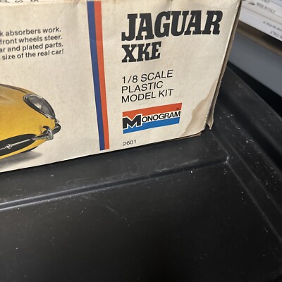 Vintage Monogram Jaguar XKE 1/8 Scale Model Car, Excellent! Box