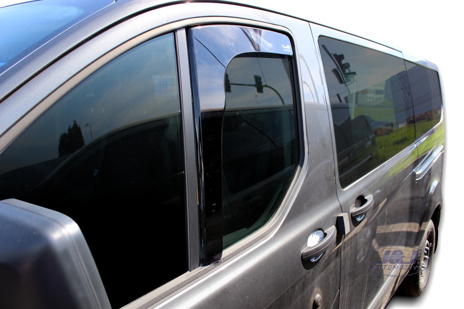 Déflecteurs d'air HEKO pour Ford Transit Custom 2012-2023 en plexiglas noir - 2 pièces