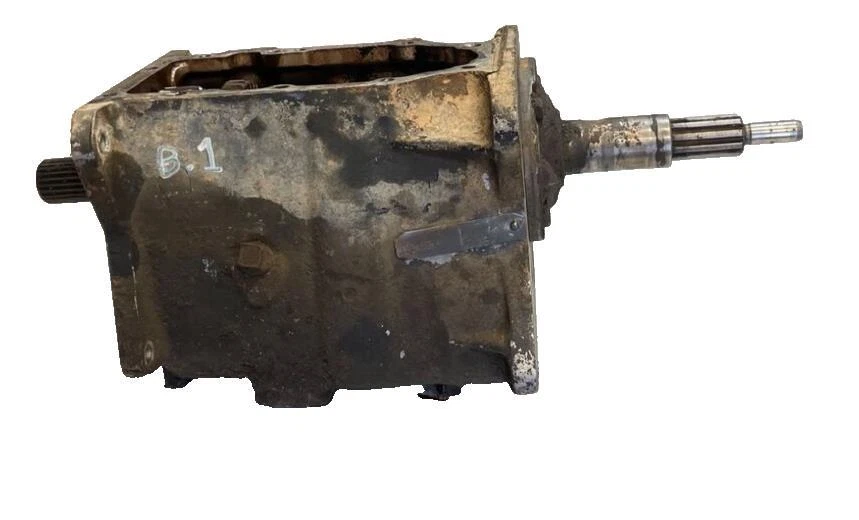 吉普 CJ T176 4 速手动变速器 CJ5 CJ7 CJ8 Tremec 无顶盖!! — 第 4/4 张图片