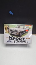 Moebius 1972 Ford Sport Custom Pickup 1:25 Sc...