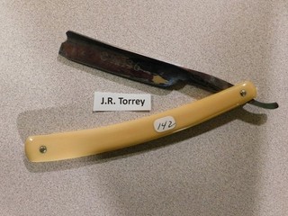 6 straight razors with celluloid handles auction starting at $0.99