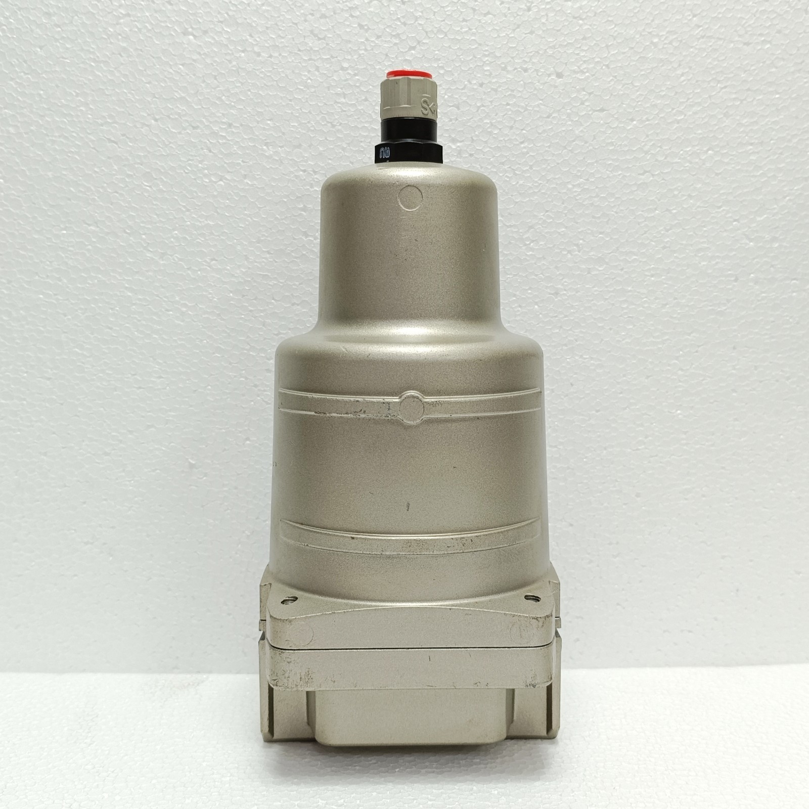 SMC AMG450C-N04C Water Separator 1/2 NPT N.C. Auto Drain 99% Removal New