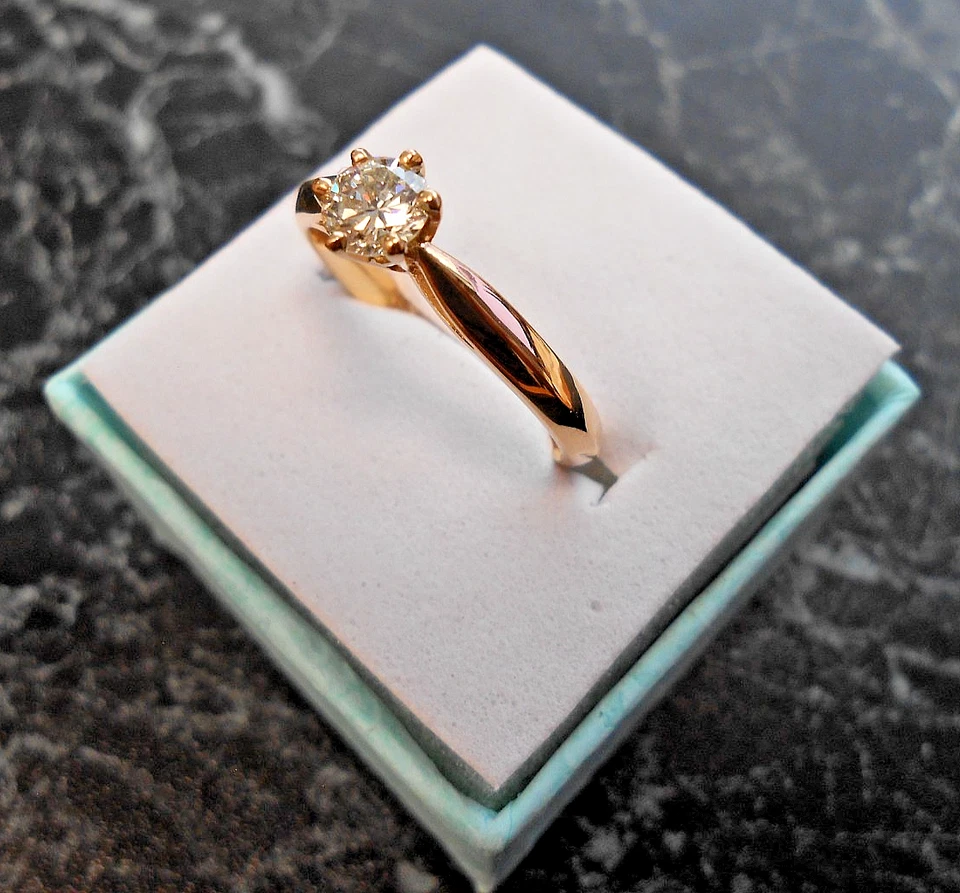 Bague solitaire or jaune  18K  sertie saphir blanc 0,4ct    poincon  aigle  T 58 - Photo 2/4