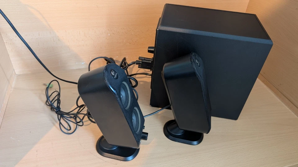 Logitech X-230 Computer Speaker System 2x Altoparlanti Laterali 1x Sub *Vedi Descrizione* - Immagine 3 di 4