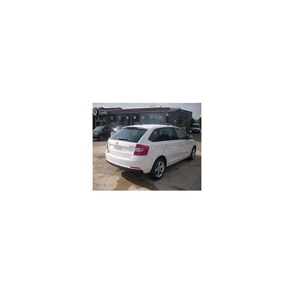 Attache remorque Westfalia Skoda Rapid Spaceback pour résoudre le manque de coffre