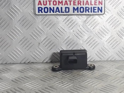 Sensor für ESP Opel Astra J Caravan P10 13505725 P11334778