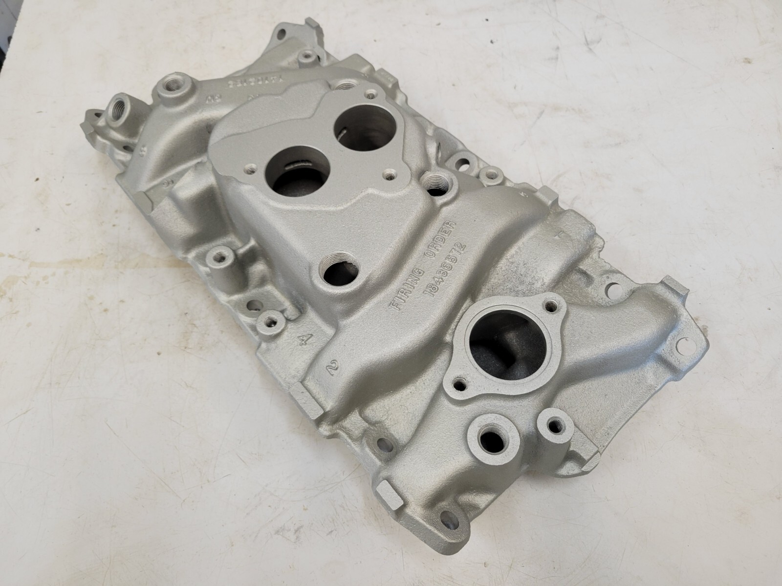 TBI INTAKE MANIFOLD ALUMINUM 14102182 GM CHEVY GMC 8795 5.7L 5.0L 350