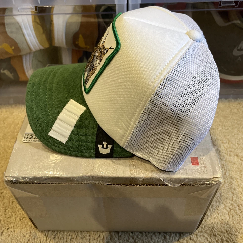 Sombrero de camionero Goorin Bros “¡Bonito agujero!” Lynx Golf Friday Drop NUEVO CON ETIQUETAS RARO Agotado Foto 2 de 4