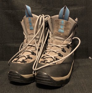 salomon contagrip boots