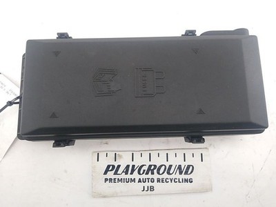Land Rover Discovery 2 Engine Bay Fuse Relay Container Box With Fuses & Relays 