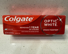 Colgate Optic White Stain Fighter Fluoride To...