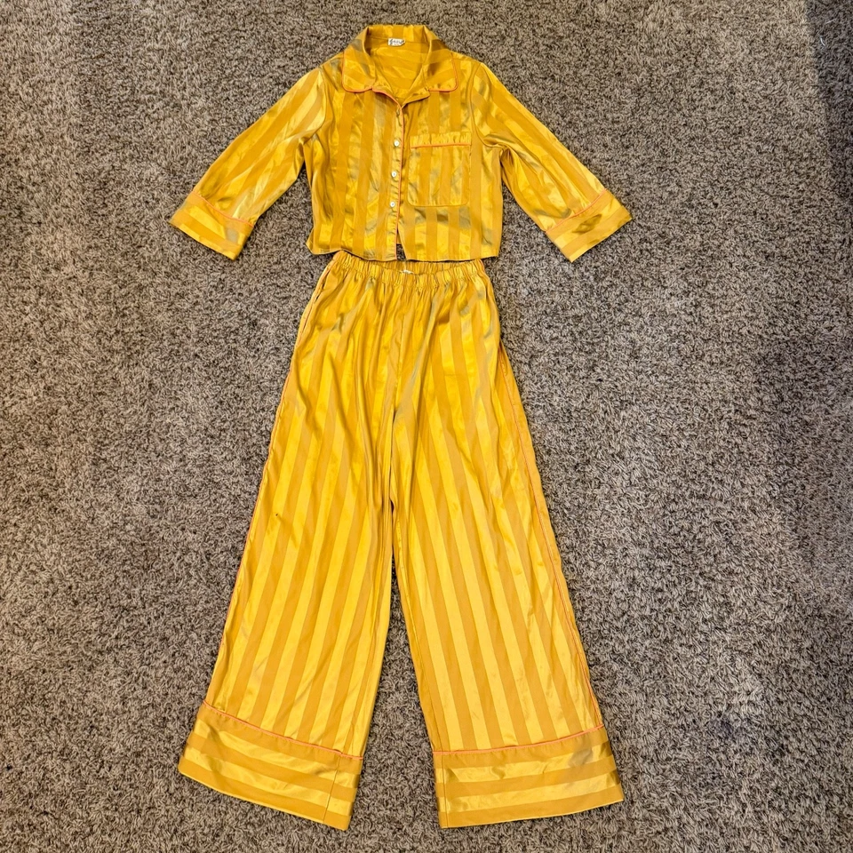 JUEGO DE PIJAMA FREE PEOPLE ÍNTIMAMENTE SATINADO XS Pijama Robin Lounge a Rayas Amarillas Foto 2 de 4