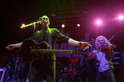 Paul Mad Dog McGuinness and Ben Gunnery of The Popes performs at O- Old Photo