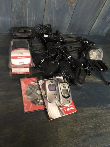 Verizon Flip Phone Lot Lg Cell Phones VX6100 VX5300 - Cases and chargers - 第 1/8 張圖片