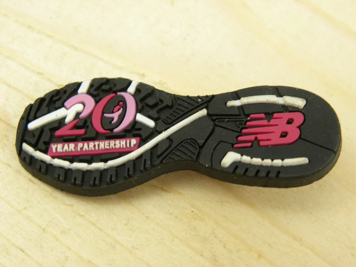 Breast cancer best sale awareness tennis shoes