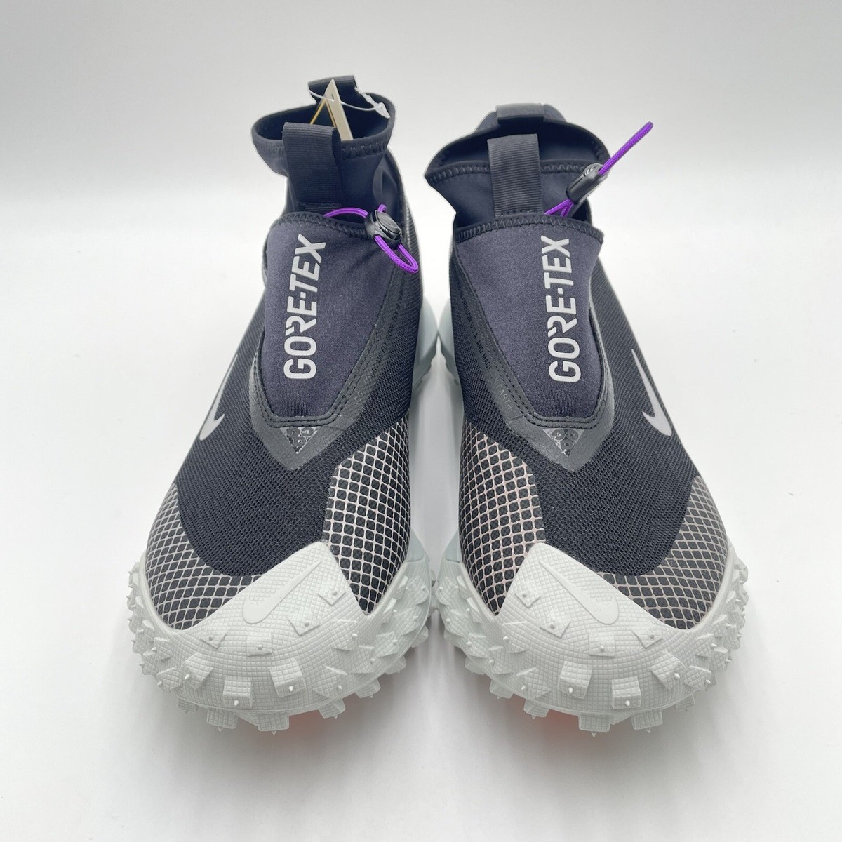 Brand New Nike ACG Mountain Fly GORE-TEX Black Silver Size Brand New Nike ACG Mountain Fly GORE-TEX Black Silver Size