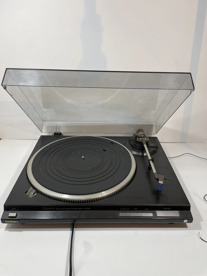 Technics SL QD33 Quartz Direct Drive Turntable  - Image 4 of 4