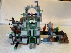 LEGO Castle Knight&rsquo;s Kingdom Citadel of Orlan (8780) 98% Complete With Manual