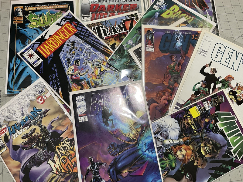 30 Comic Book Lot. Gen 13, Team 7, Union, Backlash, etc.